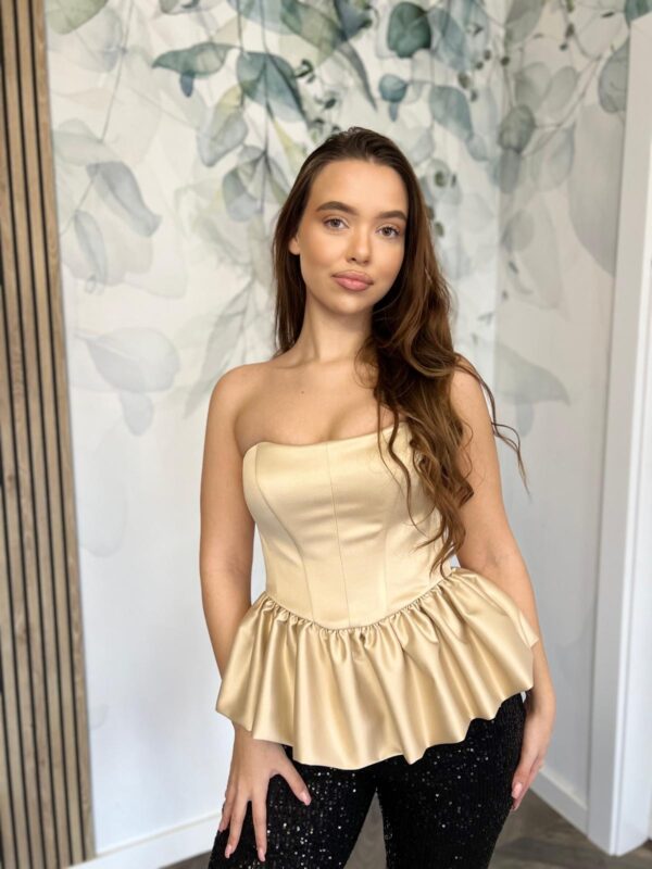 Corset bej cu peplum